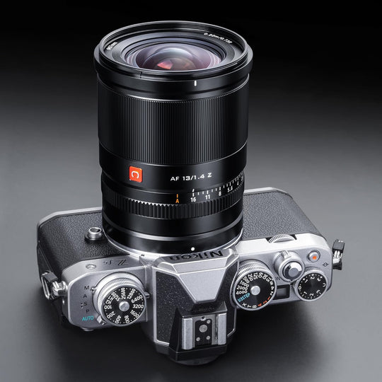 Lente Viltrox Super Gran Angular 13mm f/1.4 Autofocus Para Montura Nikon Z APS-C